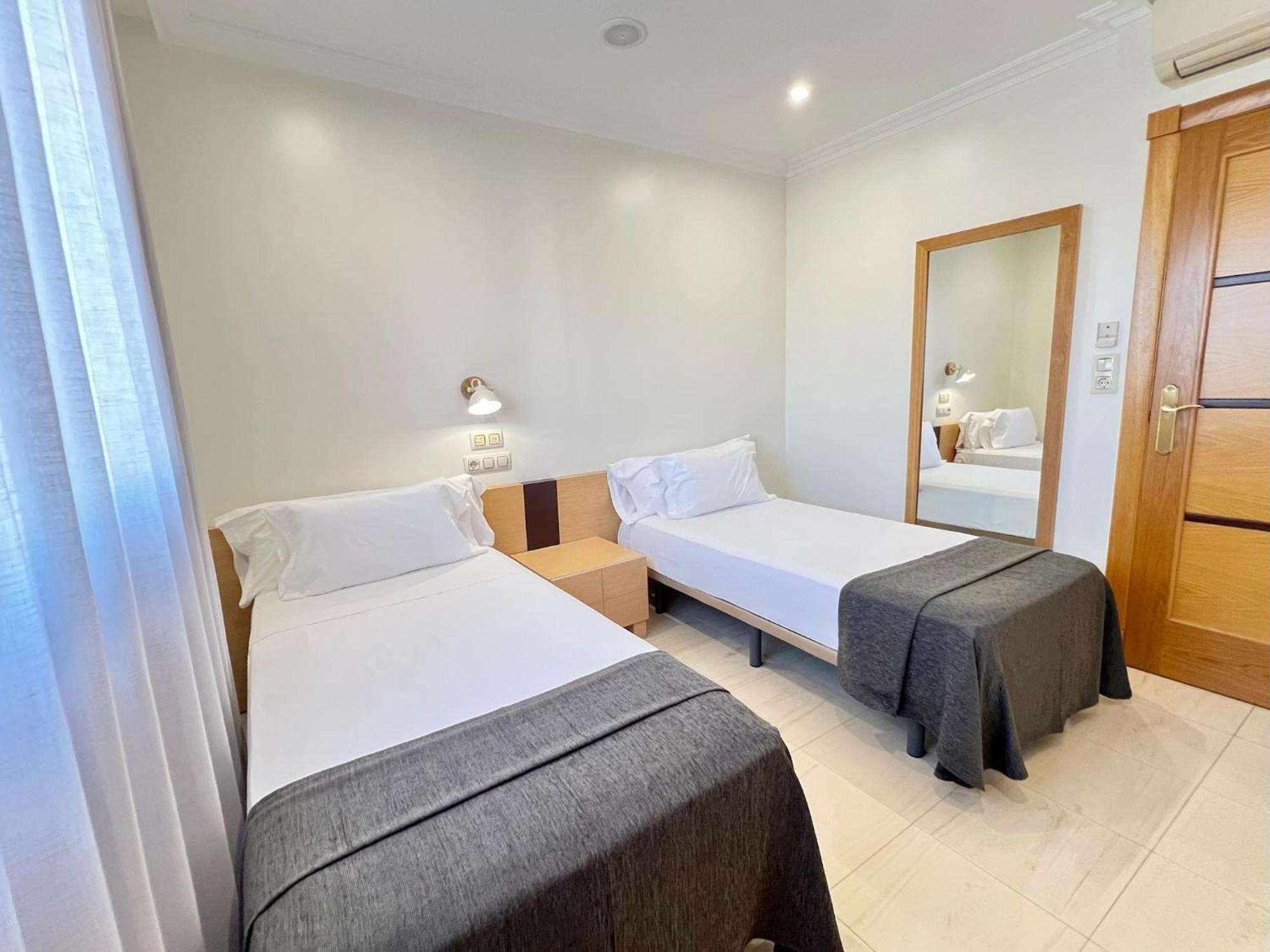 Apartamentos Mediterraneo Real Fuengirola Luaran gambar